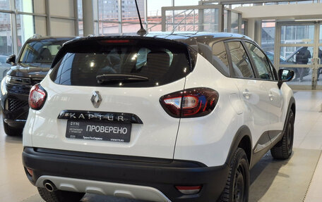 Renault Kaptur I рестайлинг, 2020 год, 1 650 000 рублей, 5 фотография