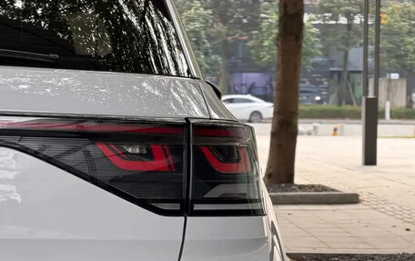 Volkswagen T-Roc I, 2023 год, 1 899 123 рублей, 8 фотография