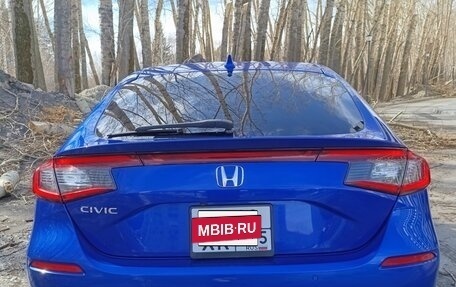 Honda Civic, 2022 год, 2 330 000 рублей, 3 фотография