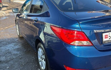 Hyundai Solaris II рестайлинг, 2016 год, 950 000 рублей, 3 фотография