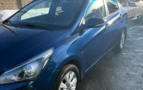 Hyundai Solaris II рестайлинг, 2016 год, 950 000 рублей, 2 фотография