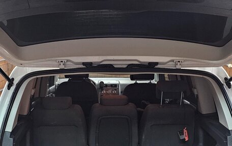 Volkswagen Touran III, 2012 год, 756 000 рублей, 6 фотография