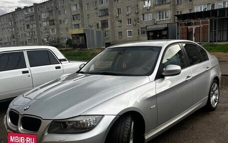 BMW 3 серия, 2011 год, 1 200 000 рублей, 2 фотография