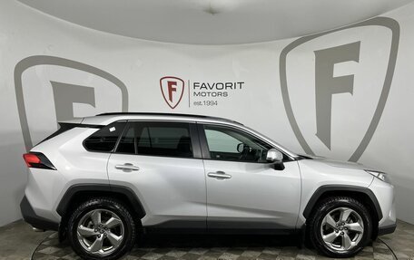 Toyota RAV4, 2020 год, 3 244 000 рублей, 4 фотография