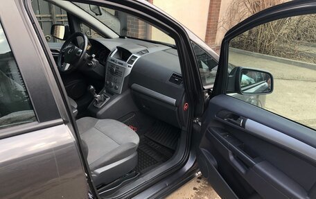 Opel Zafira B, 2012 год, 830 000 рублей, 3 фотография