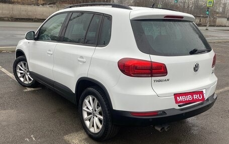 Volkswagen Tiguan I, 2015 год, 1 330 000 рублей, 4 фотография