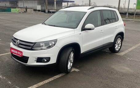 Volkswagen Tiguan I, 2015 год, 1 330 000 рублей, 2 фотография