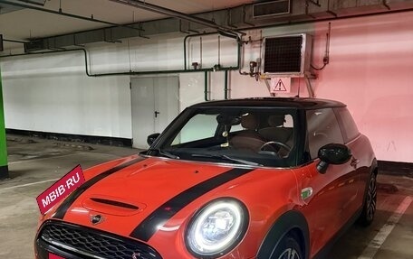 MINI Hatch, 2021 год, 4 000 000 рублей, 2 фотография