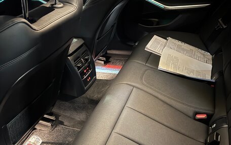 BMW 3 серия, 2021 год, 2 800 000 рублей, 10 фотография