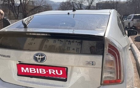 Toyota Prius, 2012 год, 950 000 рублей, 2 фотография