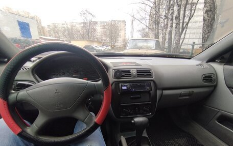 Mitsubishi Galant VIII, 2002 год, 300 000 рублей, 8 фотография