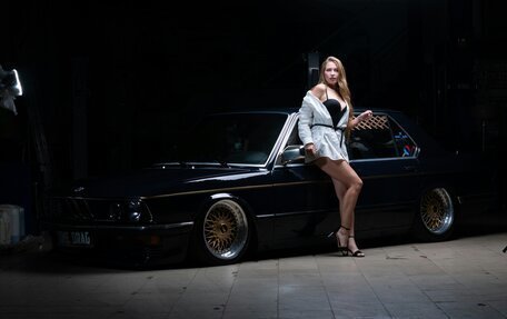 BMW 5 серия, 1987 год, 1 200 000 рублей, 5 фотография