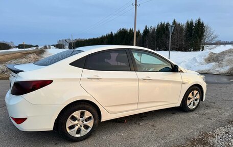 Hyundai Solaris II рестайлинг, 2015 год, 780 000 рублей, 5 фотография