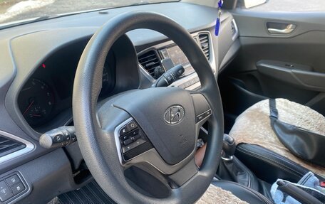 Hyundai Solaris II рестайлинг, 2017 год, 1 110 000 рублей, 11 фотография