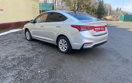 Hyundai Solaris II рестайлинг, 2017 год, 1 110 000 рублей, 9 фотография