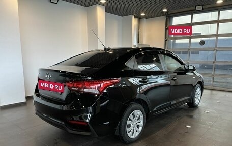 Hyundai Solaris II рестайлинг, 2017 год, 995 000 рублей, 3 фотография