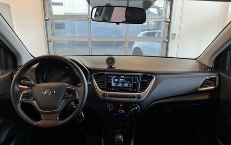 Hyundai Solaris II рестайлинг, 2017 год, 995 000 рублей, 9 фотография