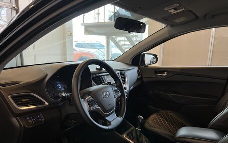 Hyundai Solaris II рестайлинг, 2017 год, 995 000 рублей, 20 фотография