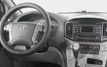 Hyundai H-1 II рестайлинг, 2016 год, 2 479 000 рублей, 12 фотография