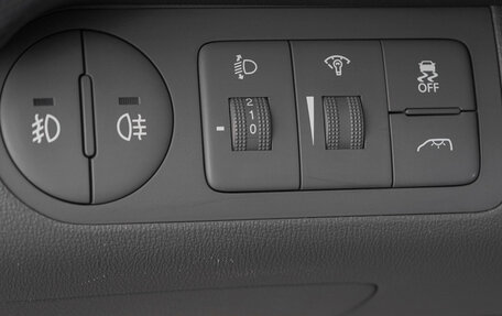 Hyundai H-1 II рестайлинг, 2016 год, 2 479 000 рублей, 22 фотография