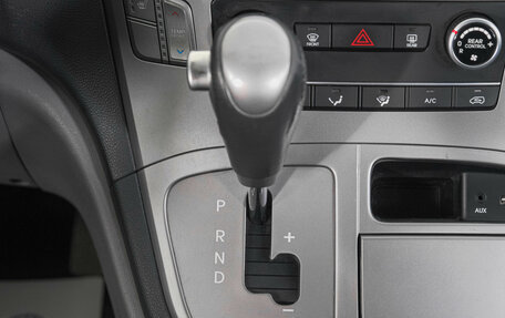 Hyundai H-1 II рестайлинг, 2016 год, 2 479 000 рублей, 21 фотография