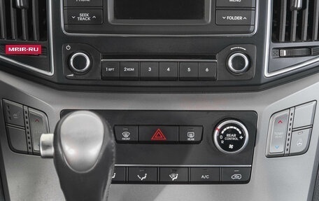 Hyundai H-1 II рестайлинг, 2016 год, 2 479 000 рублей, 20 фотография