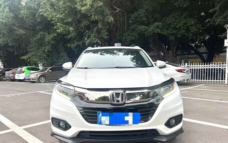 Honda Vezel, 2022 год, 1 370 000 рублей, 2 фотография