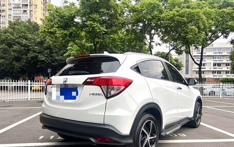 Honda Vezel, 2022 год, 1 370 000 рублей, 4 фотография