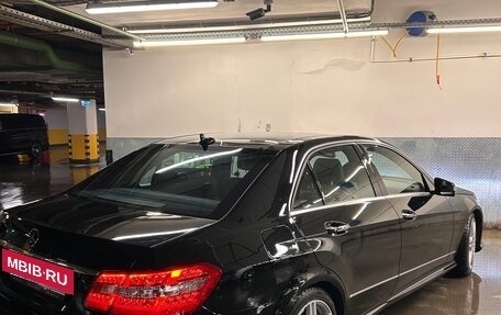 Mercedes-Benz E-Класс, 2011 год, 2 100 000 рублей, 14 фотография