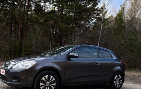 KIA cee'd I рестайлинг, 2010 год, 755 000 рублей, 2 фотография