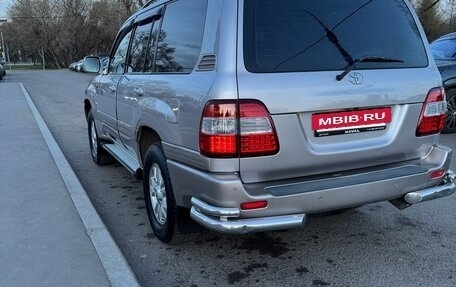 Toyota Land Cruiser 100 рестайлинг 2, 2002 год, 2 000 000 рублей, 6 фотография