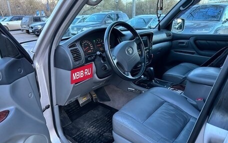 Toyota Land Cruiser 100 рестайлинг 2, 2002 год, 2 000 000 рублей, 12 фотография