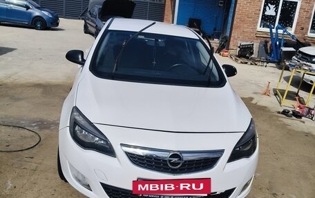 Opel Astra J, 2012 год, 707 000 рублей, 11 фотография