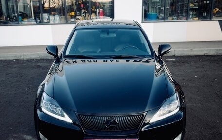 Lexus IS II рестайлинг 2, 2006 год, 1 400 000 рублей, 1 фотография