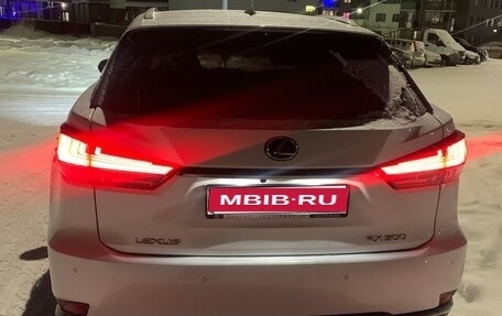 Lexus RX IV рестайлинг, 2021 год, 6 400 000 рублей, 1 фотография