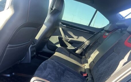 Skoda Octavia RS, 2018 год, 2 930 000 рублей, 10 фотография