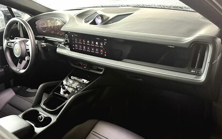 Porsche Cayenne III, 2023 год, 15 000 000 рублей, 17 фотография