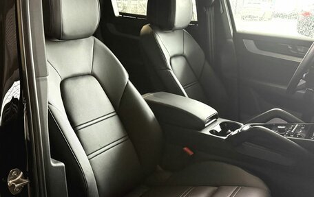 Porsche Cayenne III, 2023 год, 15 000 000 рублей, 34 фотография