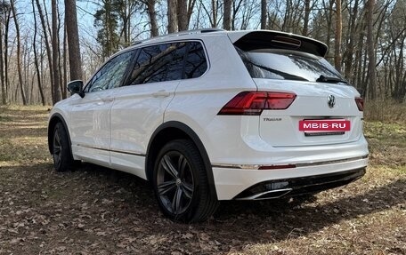 Volkswagen Tiguan II, 2019 год, 3 050 000 рублей, 3 фотография