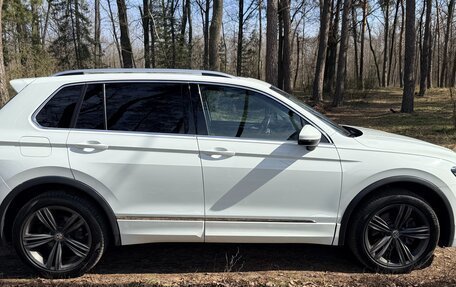 Volkswagen Tiguan II, 2019 год, 3 050 000 рублей, 13 фотография