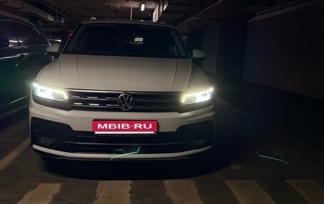 Volkswagen Tiguan II, 2019 год, 3 050 000 рублей, 16 фотография