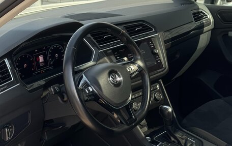 Volkswagen Tiguan II, 2019 год, 3 050 000 рублей, 20 фотография