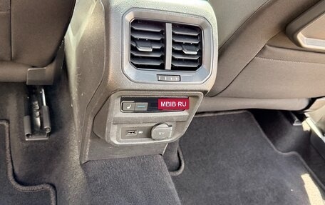 Volkswagen Tiguan II, 2019 год, 3 050 000 рублей, 27 фотография