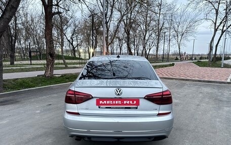 Volkswagen Passat B8 рестайлинг, 2017 год, 1 800 000 рублей, 6 фотография