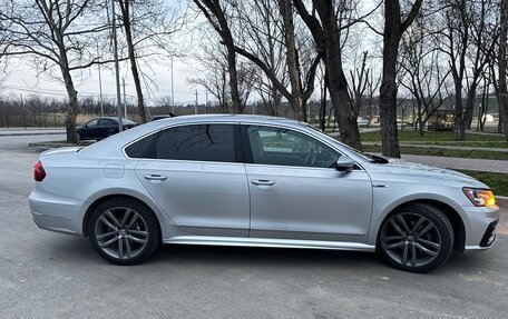 Volkswagen Passat B8 рестайлинг, 2017 год, 1 800 000 рублей, 7 фотография