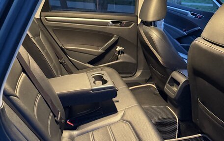 Volkswagen Passat B8 рестайлинг, 2017 год, 1 800 000 рублей, 16 фотография