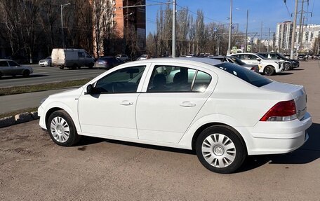 Opel Astra H, 2011 год, 740 000 рублей, 2 фотография