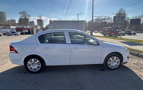 Opel Astra H, 2011 год, 740 000 рублей, 10 фотография