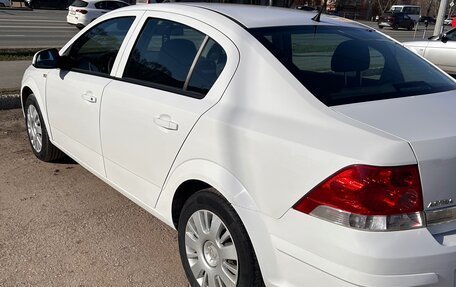 Opel Astra H, 2011 год, 740 000 рублей, 5 фотография