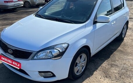 KIA cee'd I рестайлинг, 2011 год, 700 000 рублей, 7 фотография